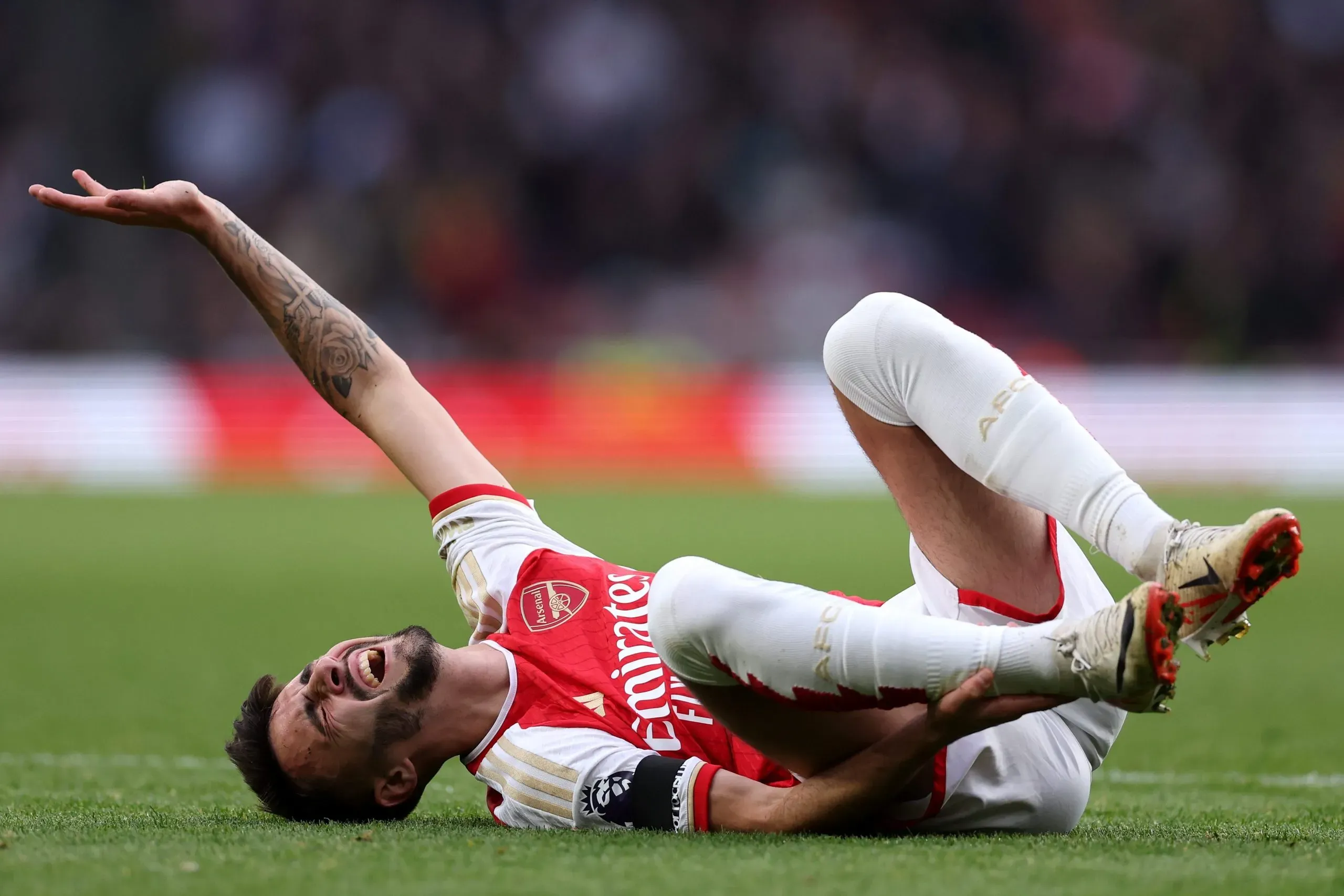 Enquanto jogou no FC Porto, não surgiram notícias de clubes interessados em contratar Fábio Vieira, na lista de dispensas do Arsenal. Foto: Alex Pantling/Getty Images