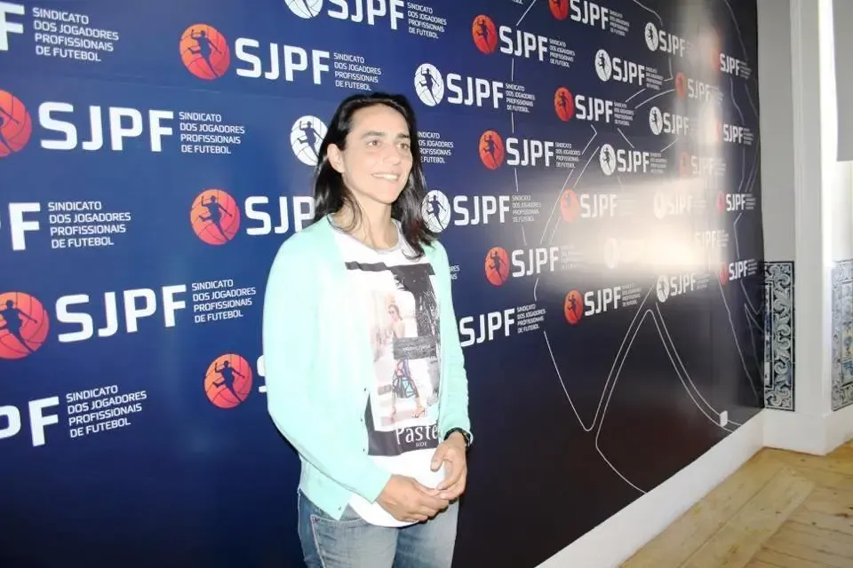 A ex-avançada tem 51 anos e é delegada do Sindicato dos Jogadores Profissionais de Futebol. Foto: SJPF.
