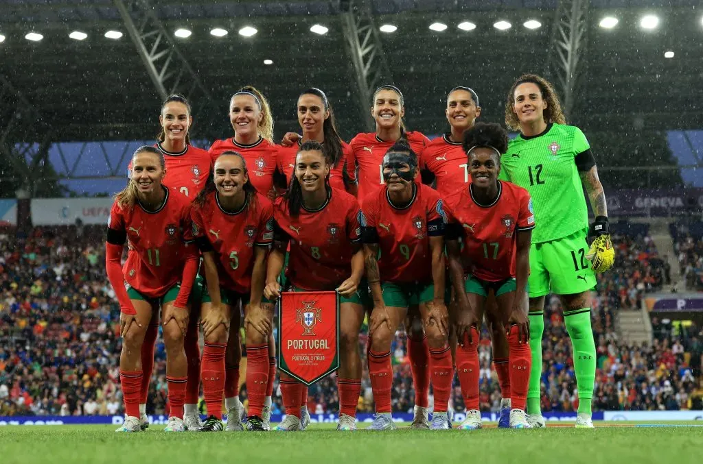 O 11 inicial de Portugal para este jogo da segunda jornada do Europeu. Foto: Eddie Keogh/Getty Images.