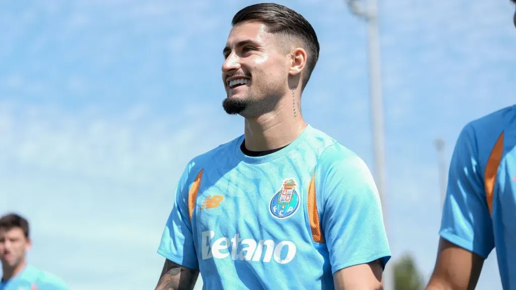 A presença do reforço Borja Sainz será um dos aspetos em foco no FC Porto x FC Twente. Foto: FC Porto