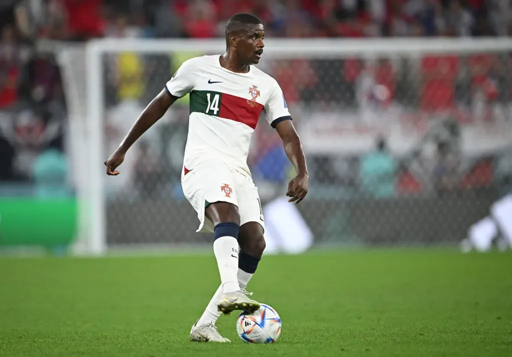 William Carvalho em ação no Mundial-2022. Foto: Getty Images