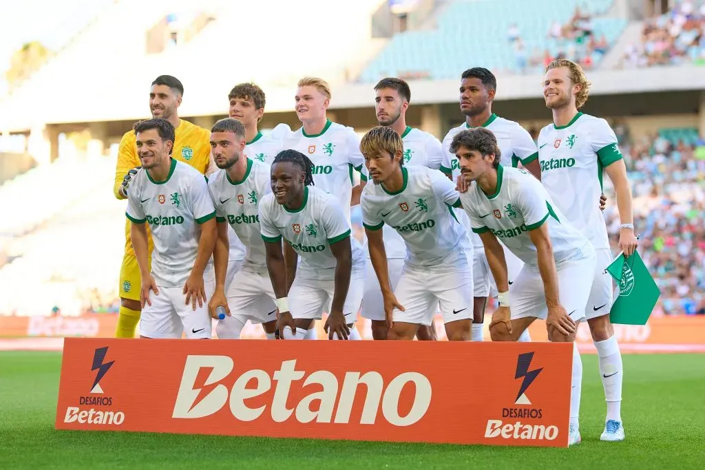 O 11 inicial do Sporting, antes do jogo contra o Sunderland. Foto: Fran Santiago/Getty Images.