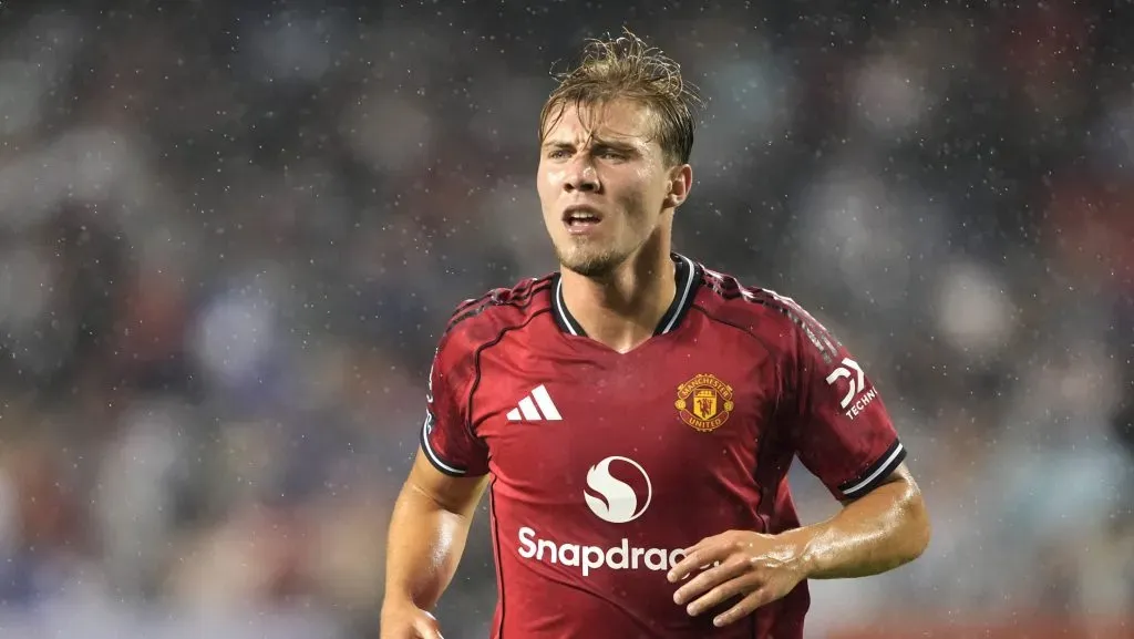 Rasmus Hojlund fez um dos golos do Manchester United. Foto: Patrick McDermott/Getty Images