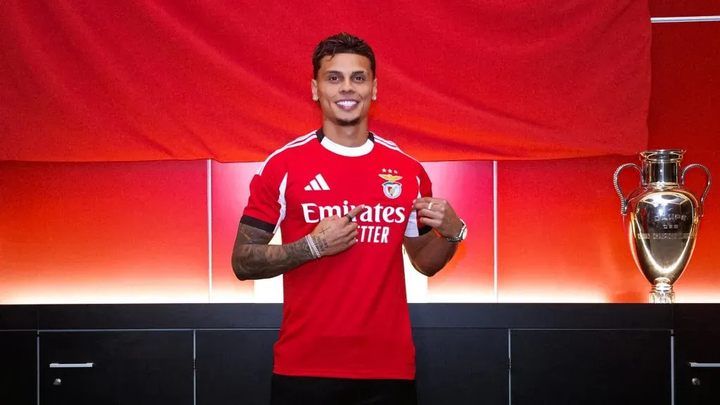 Richard Ríos passa a ser o investimento inicial mais caro dos encarnados e a segunda contratação mais cara. Foto: SL Benfica