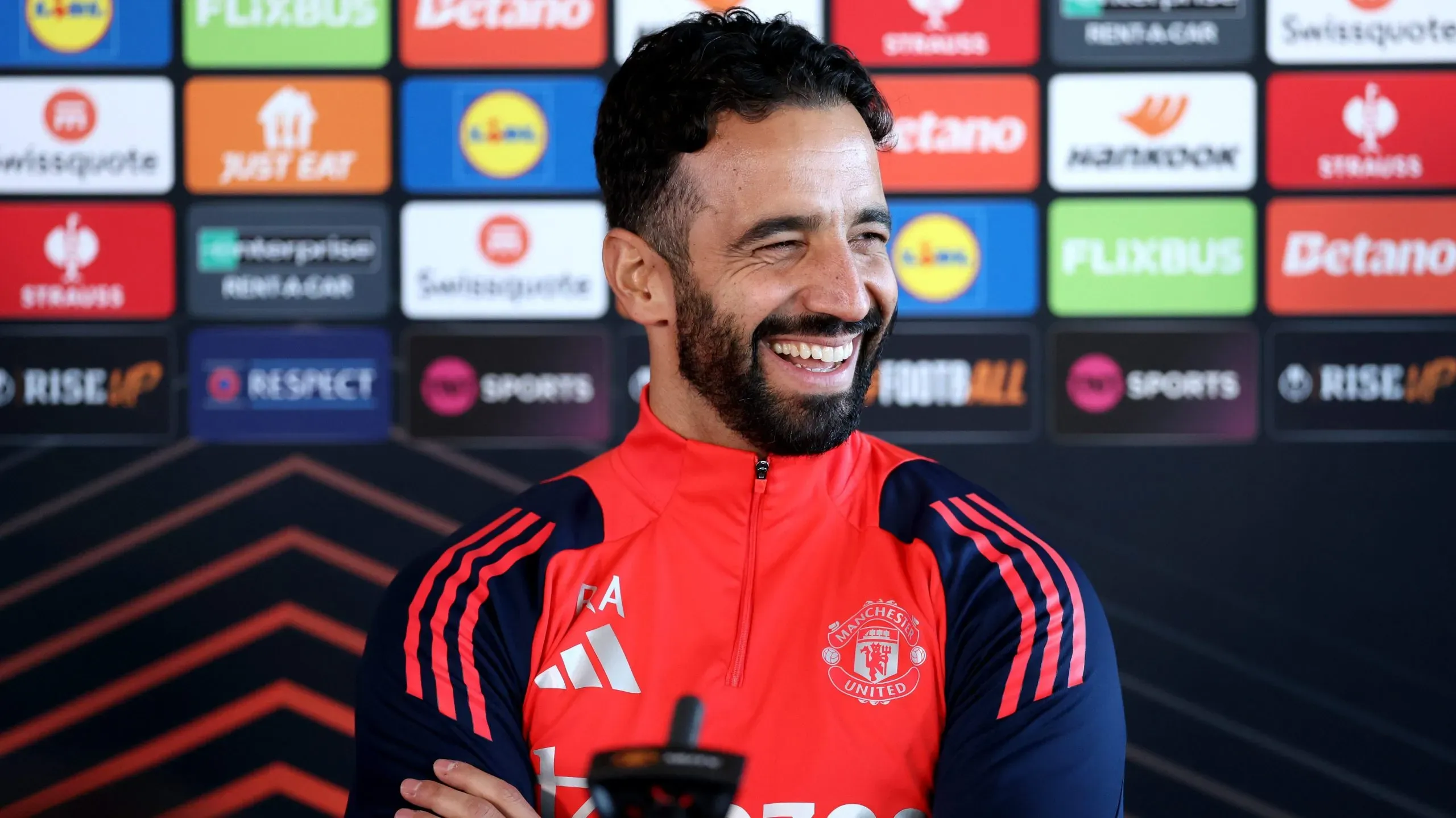 Há medida que a temporada avançou e os problemas se avolumaram, Rúben Amorim foi perdendo o sorriso que trazia de Alvalade e é este sorriso que quer recuperar. Foto: Alex Livesey/Getty Images