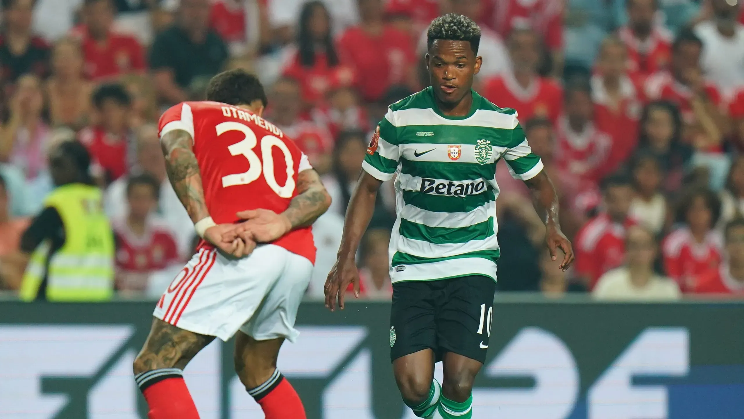 O internacional moçambicano Geny Catamo está a ser negociado entre Sporting e Fenerbahçe.Foto: Gualter Fatia/Getty Images