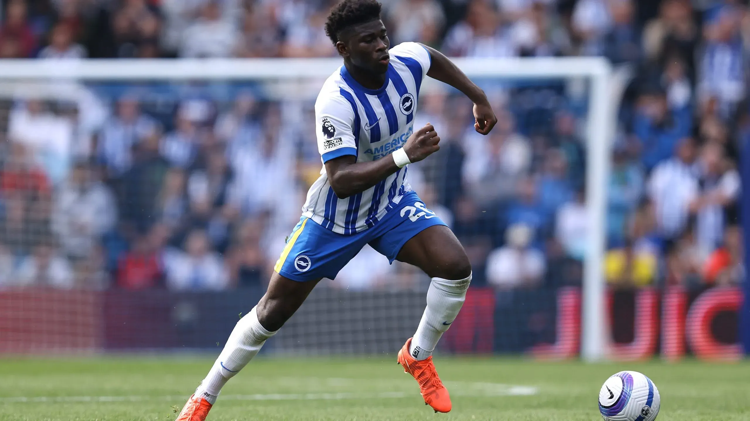 Rúben Amorim que assegurar que a pujança e qualidade de Carlos Baleba fique em Old Trafford e não no rival do Etihad. Foto: Charlie Crowhurst/Getty Images