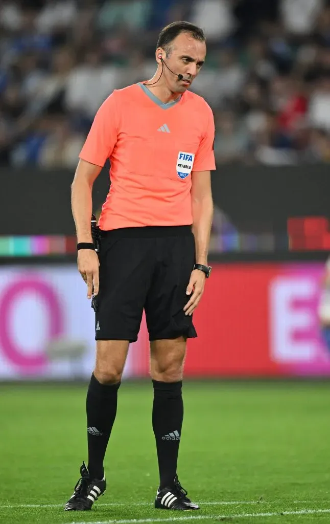 João Pinheiro, árbitro português. Foto: Stuart Franklin/Getty Images.