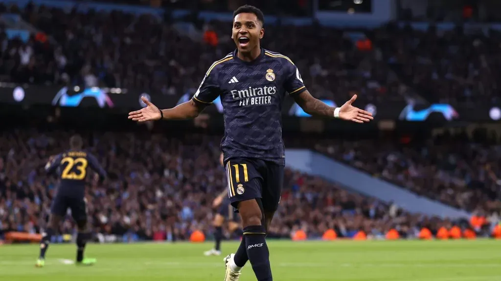 Rodrygo celebra golo contra o Manchester City em 2024. Foto: Naomi Baker/Getty Images