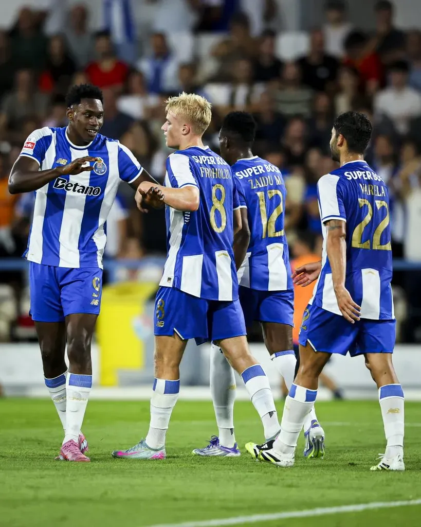Samu deixou o relvado ainda na primeira parte de Gil Vicente x FC Porto. Foto: FC Porto