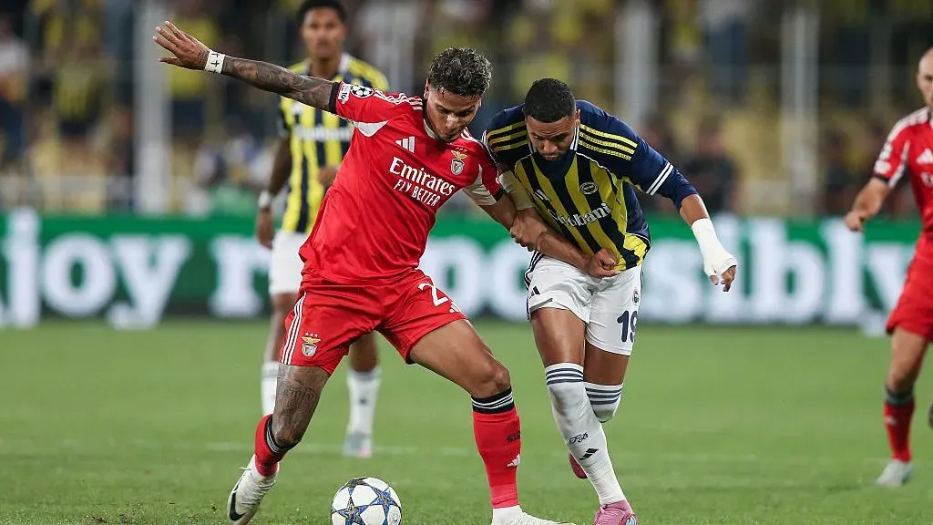 Fenerbahce x Benfica na Champions League. Foto: Getty Images