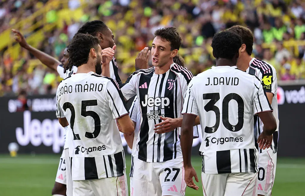 João Mário durante o amigável com o Dortmund. Foto: Getty Images