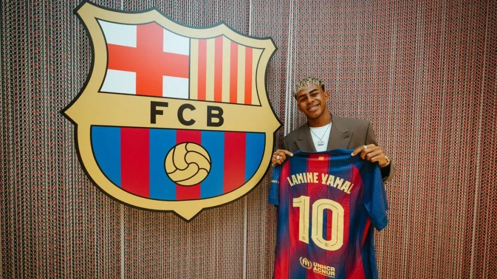 Lamine Yamal passará a ser o novo camisola 10 dos blaugrana. Foto: FC Barcelona