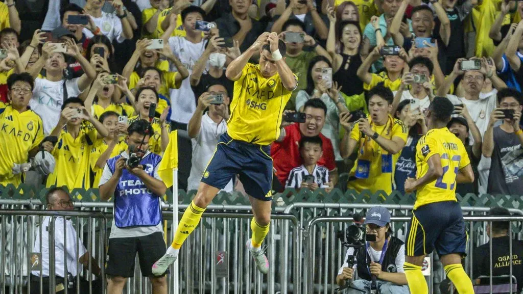 Cristiano Ronaldo marca pelo Al-Nassr. Foto: Yu Chun Christopher Wong/Eurasia Sport Images/Getty Images