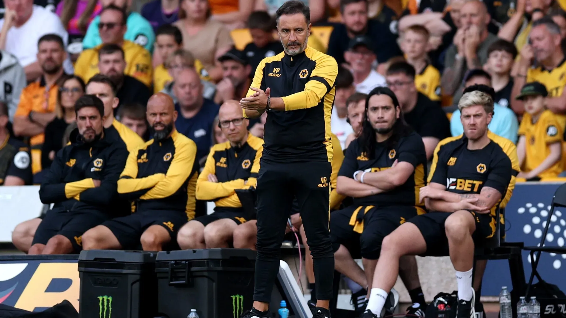 Vítor Pereira está ciente de que terá um trabalho árduo para, entre saídas e entradas, solidificar o novo plantel do Wolverhampton. Foto: Michael Regan/Getty Images