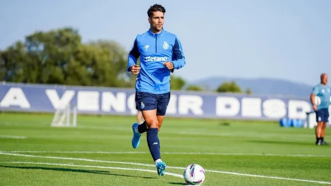 Fábio Cardoso nunca foi, propriamente, um dos jogadores mais queridos entre a massa adepta azul e branca.Foto: Instagram Fábio Cardoso (Oficial)