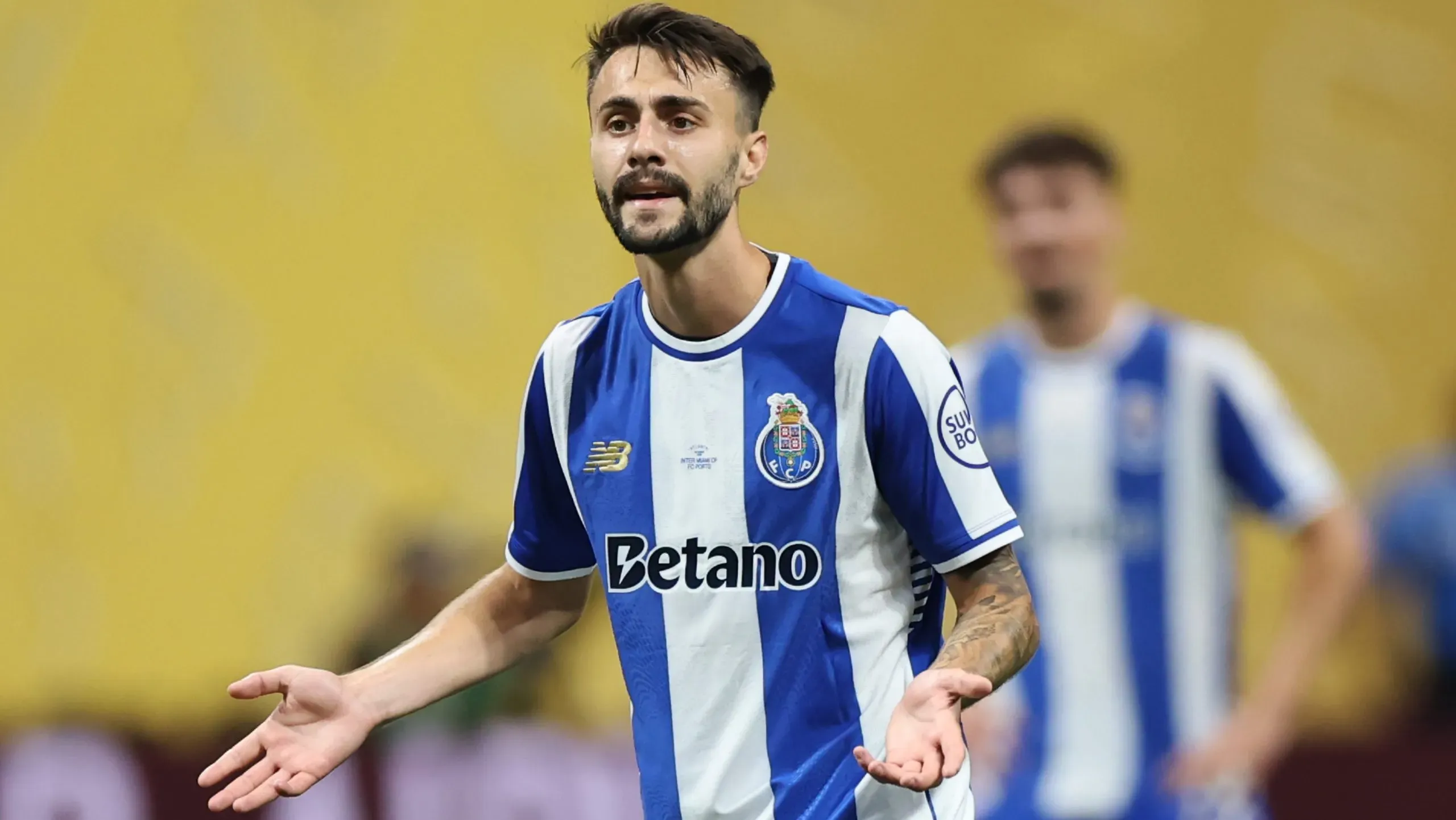 Fábio Vieira, aos 25 anos, encontra-se numa importante fase da carreira, para comprovar o investimento de 40 milhões de euros do Arsenal, em 2021/22. Foto: Alex Grimm/Getty Images