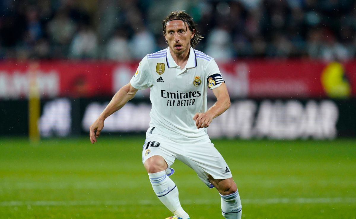 Luka Modric, de 37 años, acepta renovar contrato en el Real Madrid: reporte