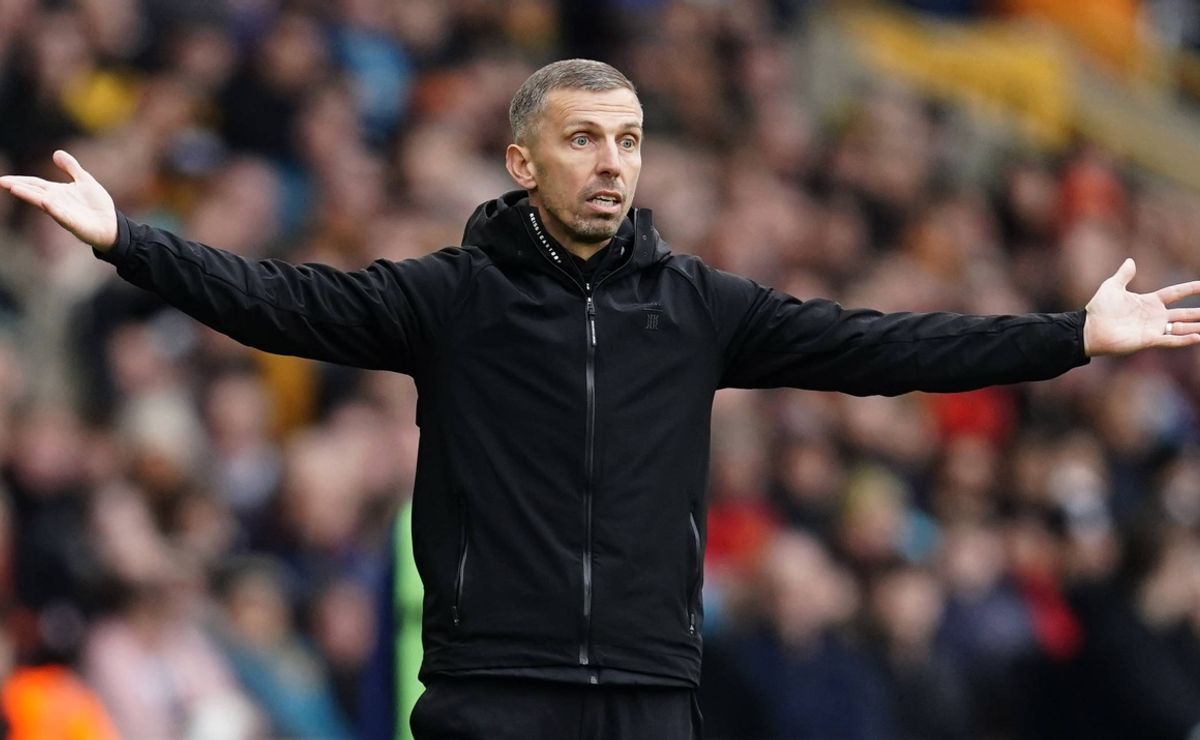 New Ten Hag? United talk coaching role with Wolves manager