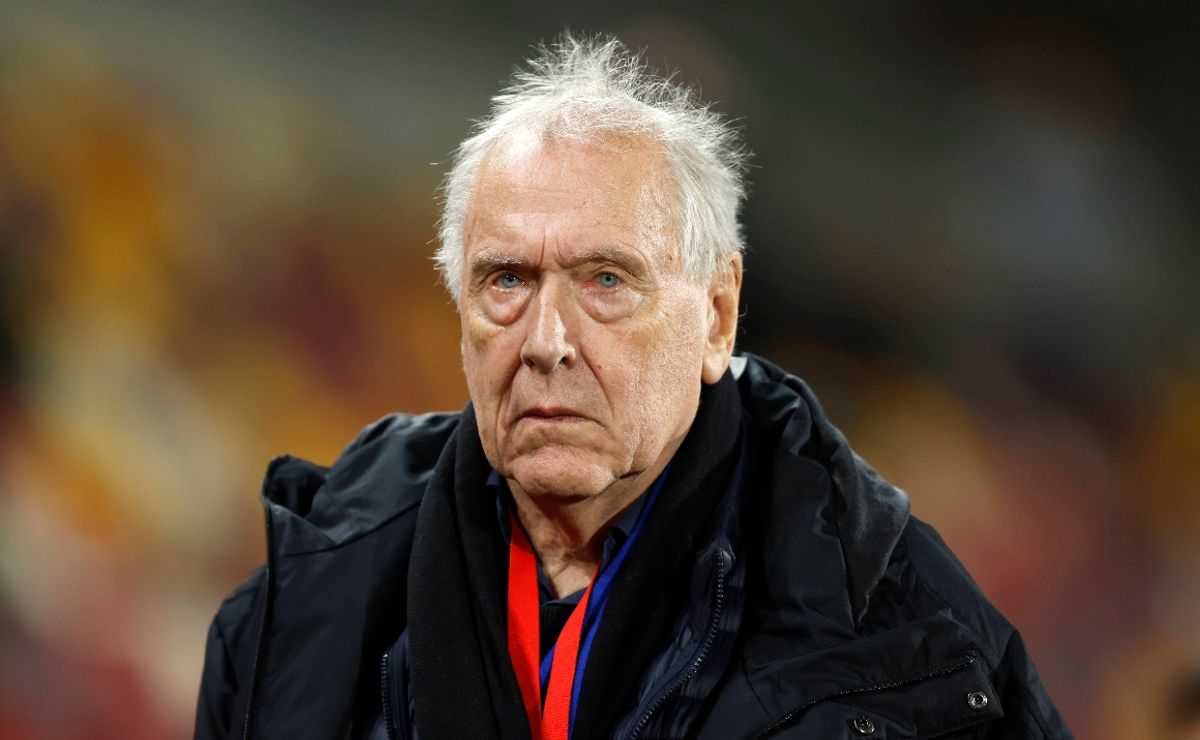 Martin Tyler required surgery after World Cup to save voice