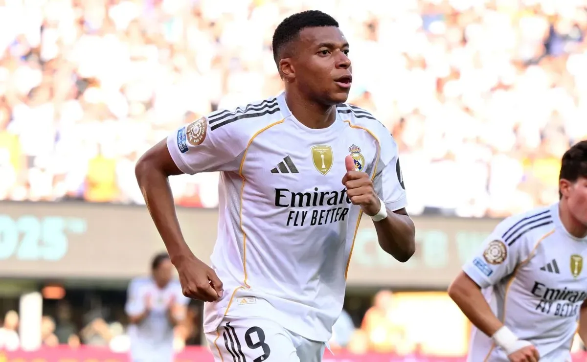 Video: Kylian Mbappe widmet sein Tor im Spiel Real Madrid gegen Borussia ...