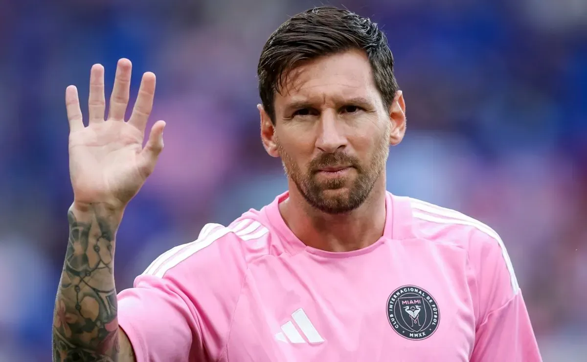 Lionel Messi Reportedly Tries To Lure Argentine Player To Inter Miami lionel-messi-reportedly-tries-to-lure-argentine-player-to-inter-miami