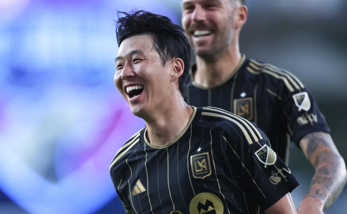 Video: son Heung-Min scores the first goal with Lafc after incredible free kick versus FC Dallas Video: son Heung-Min scores the first goal with Lafc after incredible free kick versus FC Dallas