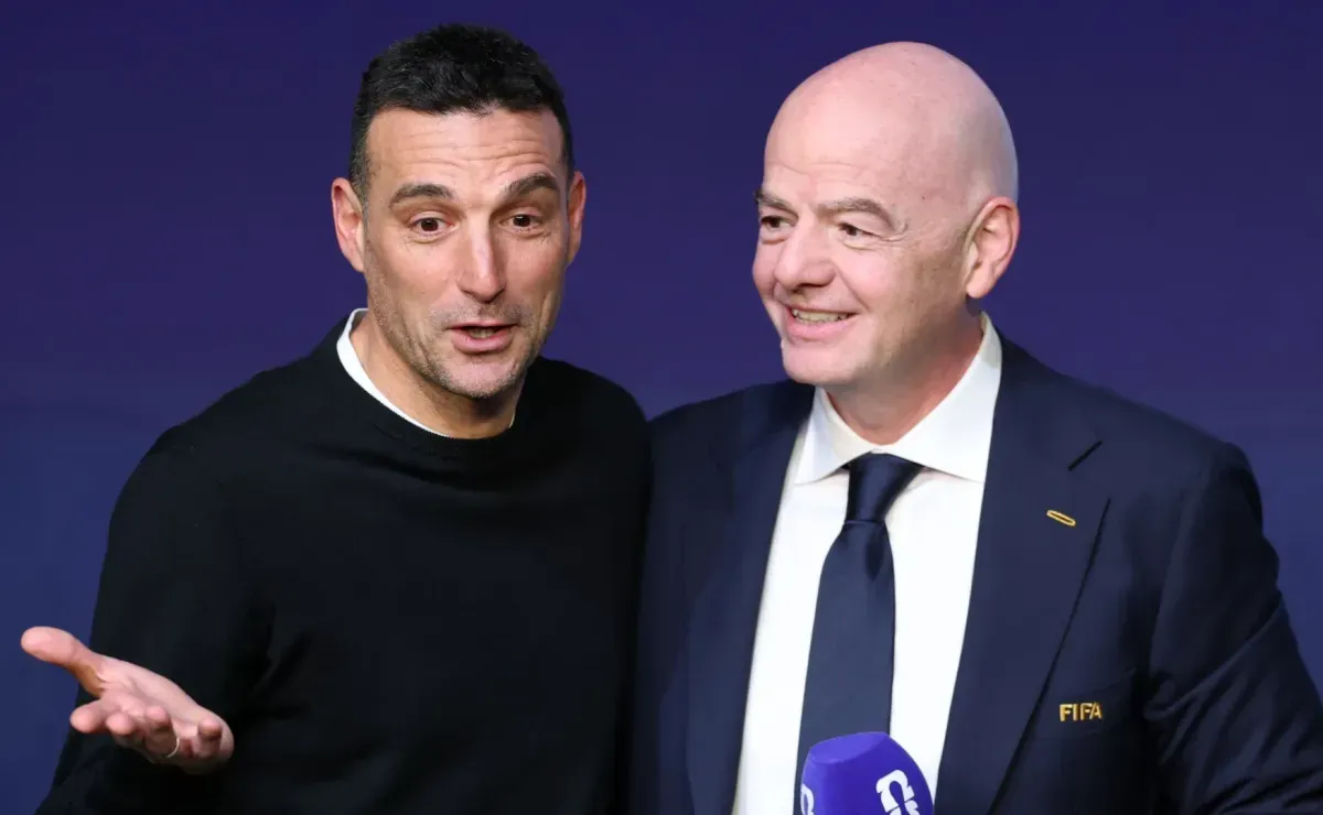 FIFA’s Gianni Infantino offers a sincere apology to Argentina coach Lionel Scaloni following the World Cup controversy FIFA’s Gianni Infantino offers a sincere apology to Argentina coach Lionel Scaloni following the World Cup controversy