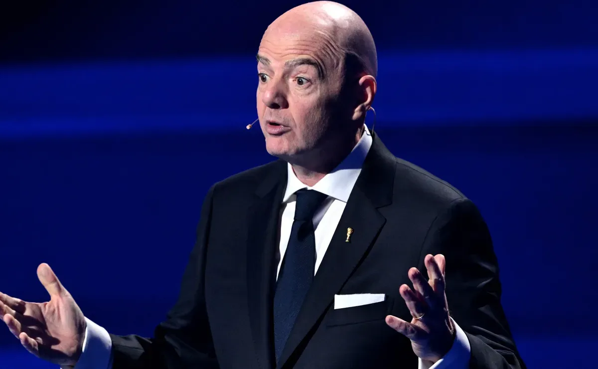 FIFA president Gianni Infantino hints at rule changes, including Wenger’s offside rule, ahead of 2026 World Cup FIFA president Gianni Infantino hints at rule changes, including Wenger’s offside rule, ahead of 2026 World Cup