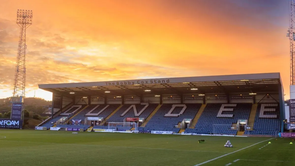 Dundee allows Burnley’s players to get more first-hand and on-pitch experience.