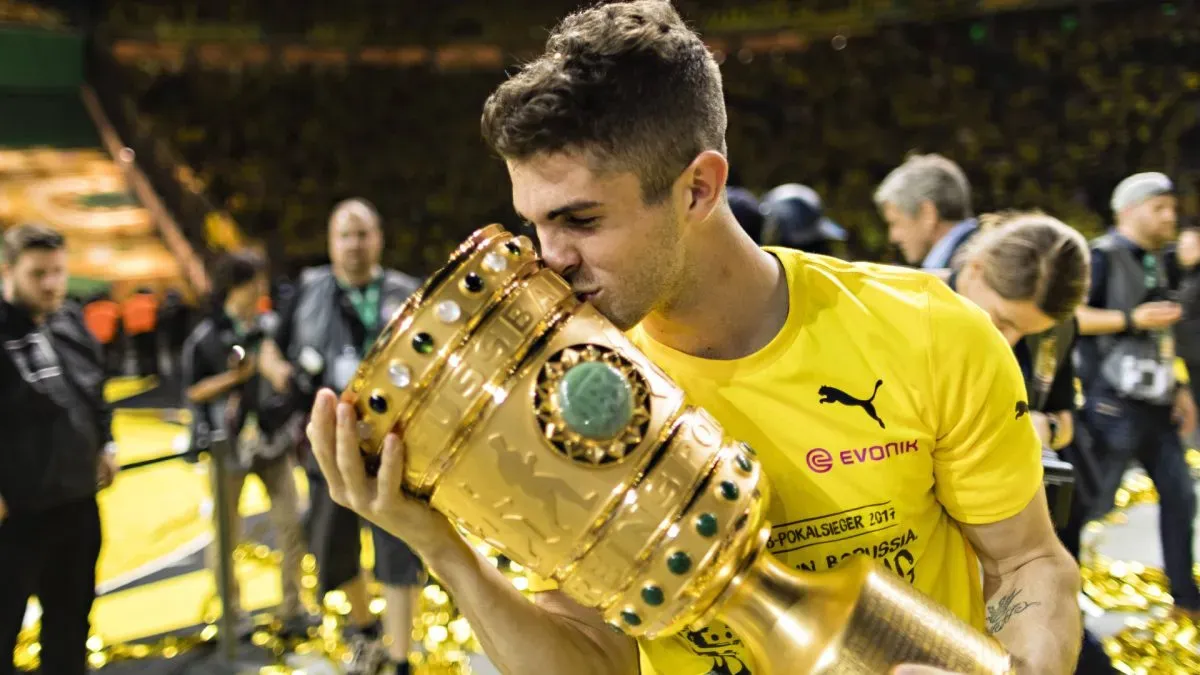 pulisc borusia dortmund trophy