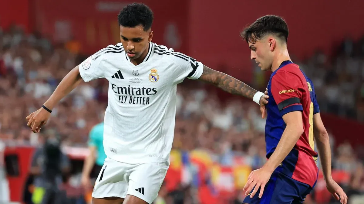 Rodrygo e Pedri em Real Madrid vs Barcelona