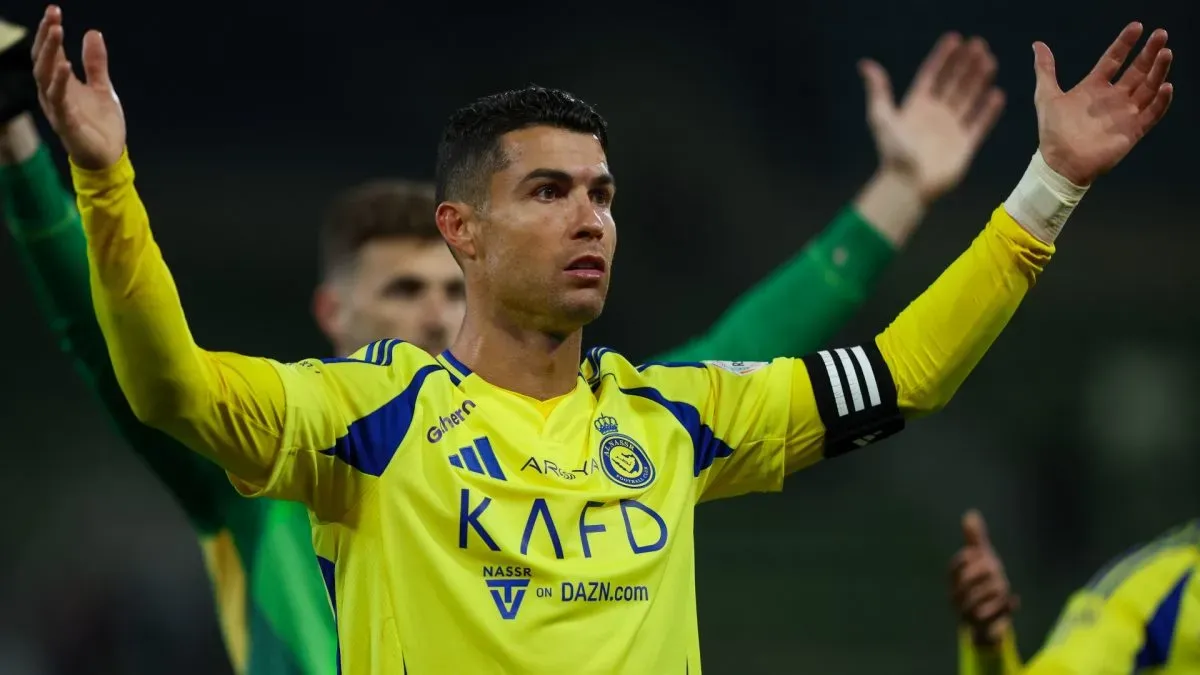 Cristiano Ronaldo celebrates