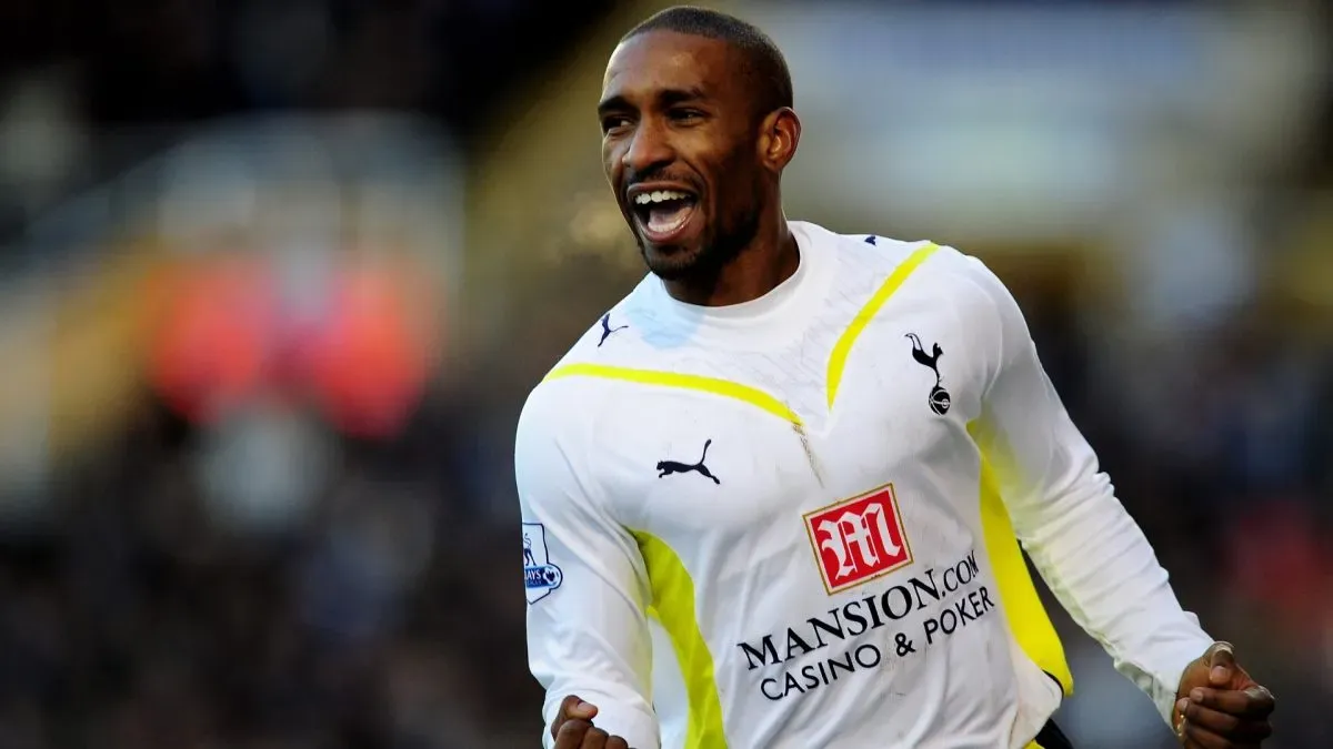 Jermain Defoe of Tottenham celebrates his goal during the Barclays Premier League match between Birmingham City and Tottenham Hotspur at St. Andrews Stadium on January 30, 2010. (Source: Clive Mason/Getty Images)