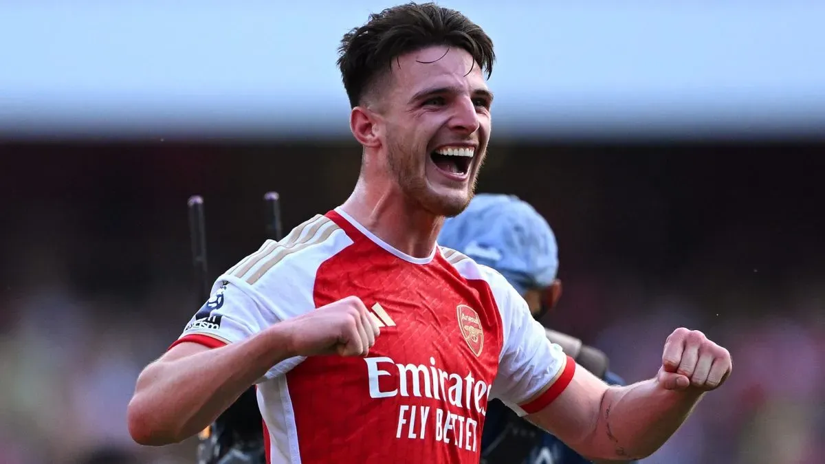 Declan Rice of Arsenal celebrates victory after the Premier League match between Arsenal FC and Manchester United at Emirates Stadium on September 03, 2023. (Source: Shaun Botterill/Getty Images)