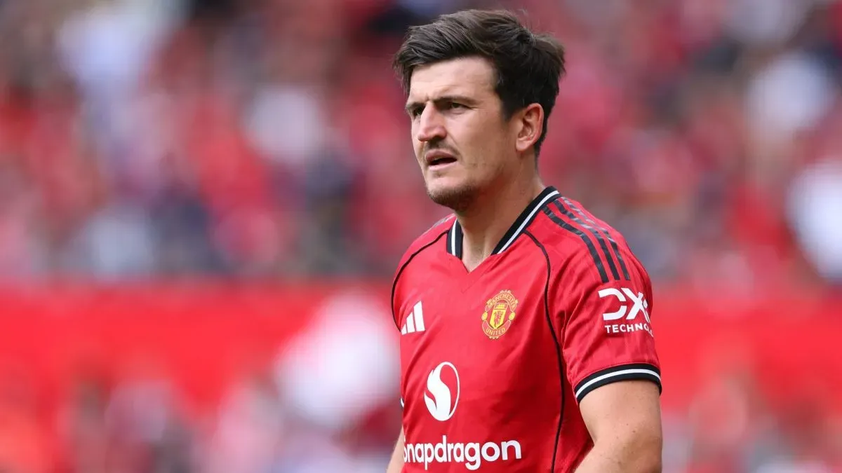 Harry Maguire of Manchester United looks on during the pre-season friendly match between Manchester United and ACF Fiorentina at Old Trafford on August 09, 2025. (Source: Molly Darlington/Getty Images)