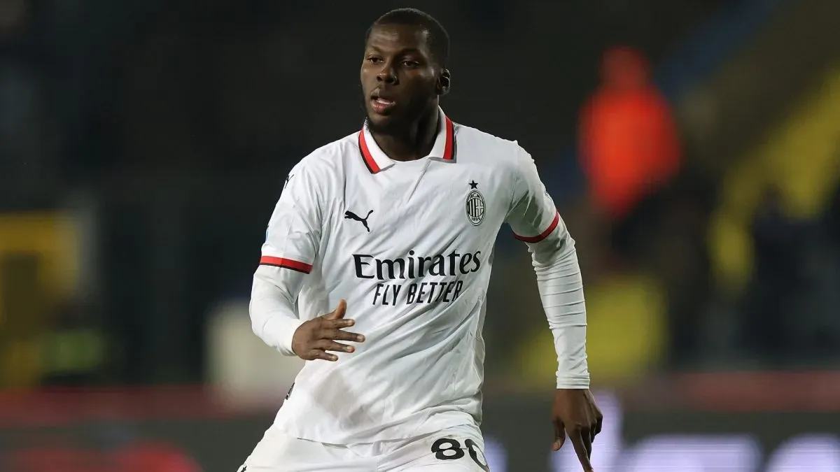 Yunus Musah of AC Milan in action during the Serie A match between Empoli and AC Milan at Stadio Carlo Castellani on February 8, 2025 in Empoli, Italy.