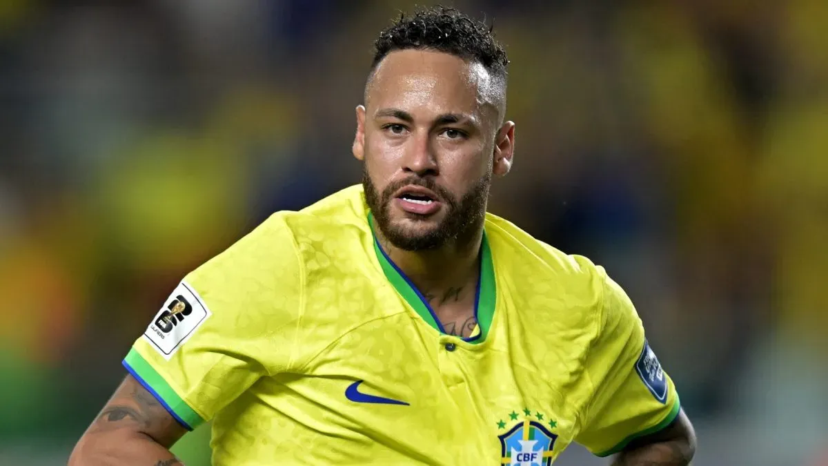 Neymar Jr. playing with Brazil