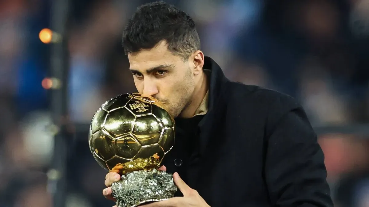 Rodri of Manchester City with the 2024 Ballon d Or ahead of the Premier League match Manchester City vs Tottenham Hotspur at Etihad Stadium, Manchester, United Kingdom, 23rd November 2024
